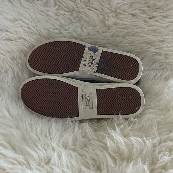 Toms Tan Suede Ankle Boots - Picture 6 of 8